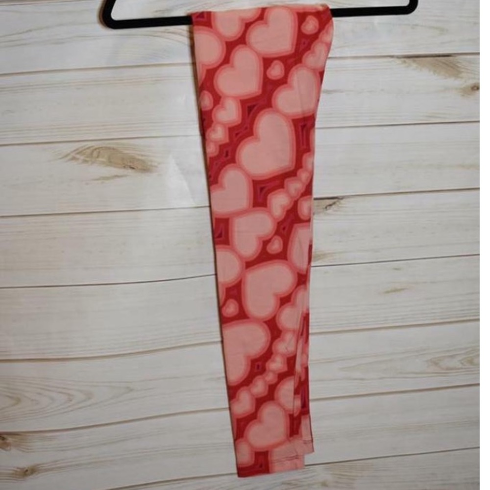 Valentines Lularoe OS leggings